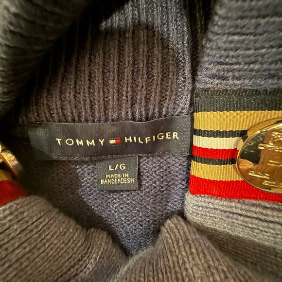 Tommy Hilfiger Blue and Red Crewneck Sweater with Striped Accents size L - Picture 5 of 7